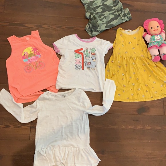 Preowned bundle with small marks cheap ! 🥰 - Picture 6 of 13